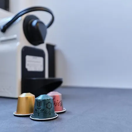 Stadtversteck - Zentral - 5min Zur Bali Therme Und Gop - Boxspringbett *