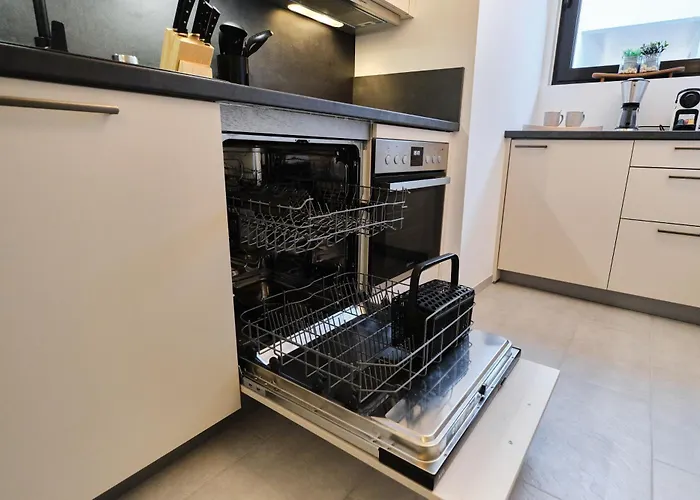 Lejlighed Stadtversteck - Zentral - 5min Zur Bali Therme Und Gop - Boxspringbett *